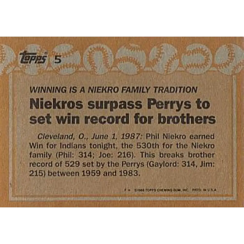 1988 Topps #5 Phil Niekro/Joe Niekro NM-MT Cleveland Indians/Minnesota Twins Baseball Card  Image 2