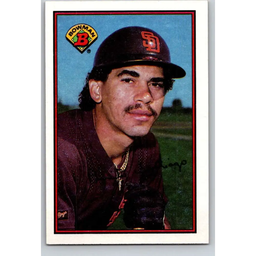 1989 Bowman #453 Benito Santiago NM-MT San Diego Padres Baseball Card Image 1