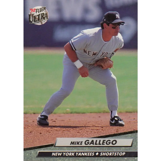 1992 Fleer Ultra #406 Mike Gallego NM-MT New York Yankees Baseball Card Image 1
