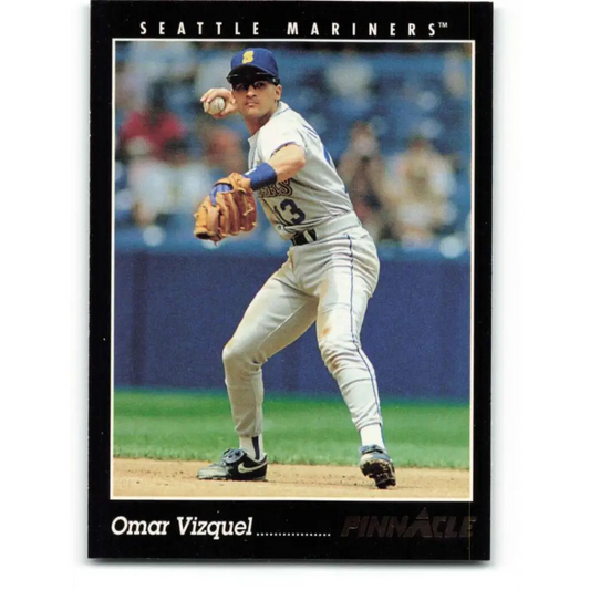 1993 Pinnacle #95 Omar Vizquel NM-MT Seattle Mariners Baseball Card Image 1