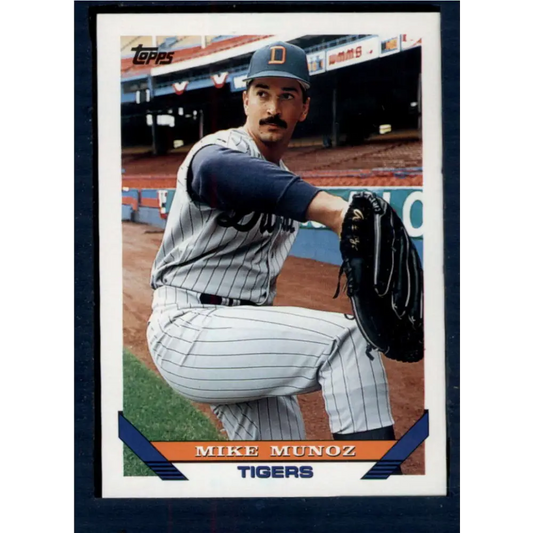 1993 Topps #379 Mike Munoz NM-MT Detroit Tigers Baseball Card  Image 1
